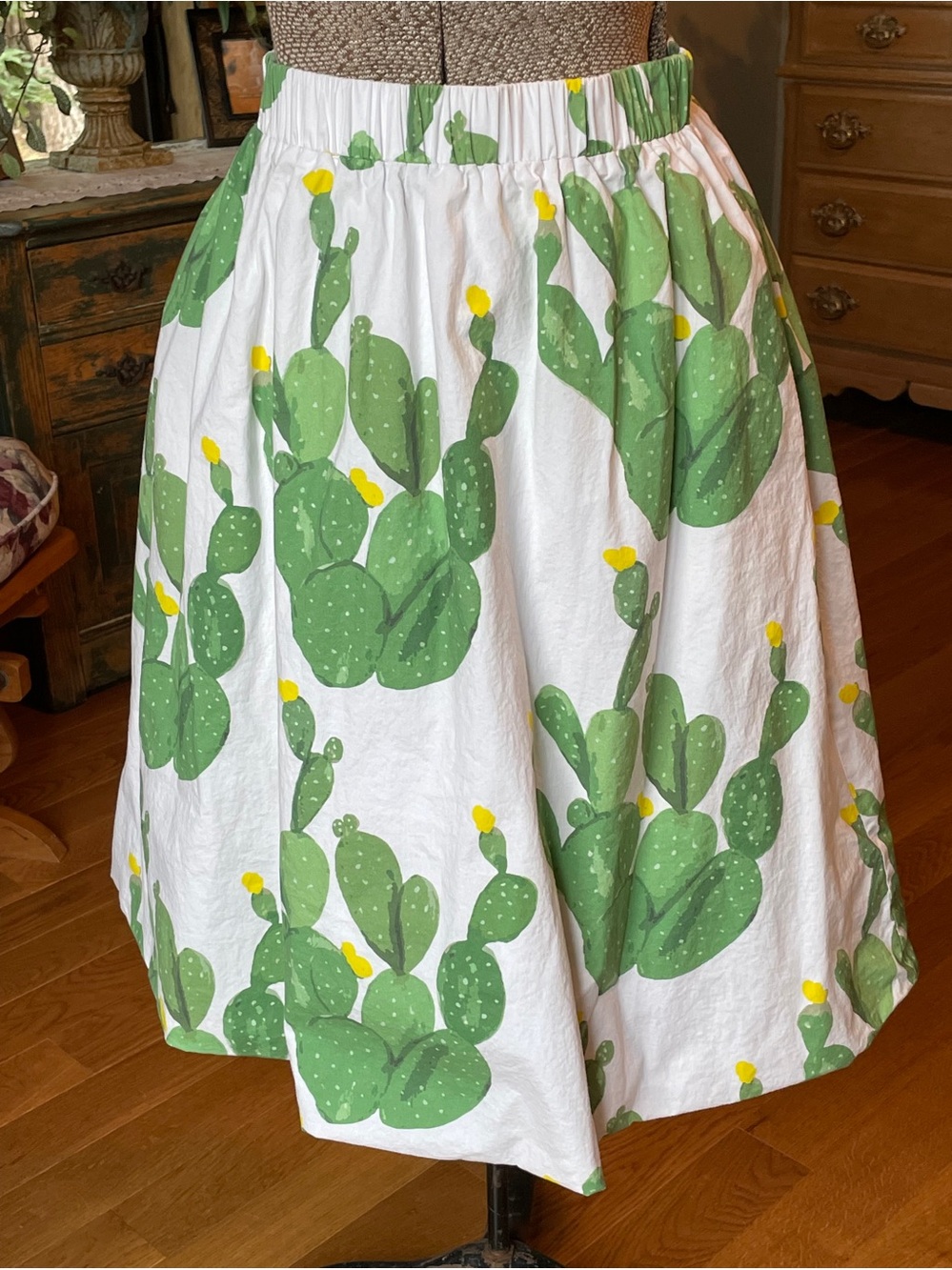 Women’s White Skirt w/Green Cactus Print